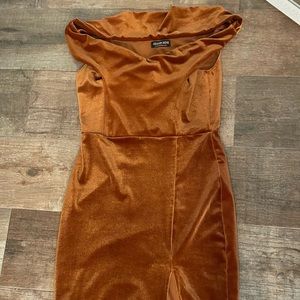 Fashion nova midi slit dress off the shoulder size small-medium velvet